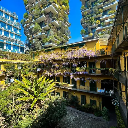 The Legend Loft - Bosco Verticale View *